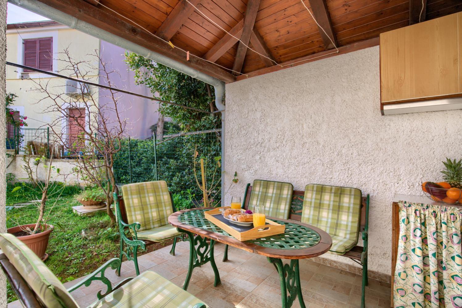 Kety Premantura Apartamento Exterior foto